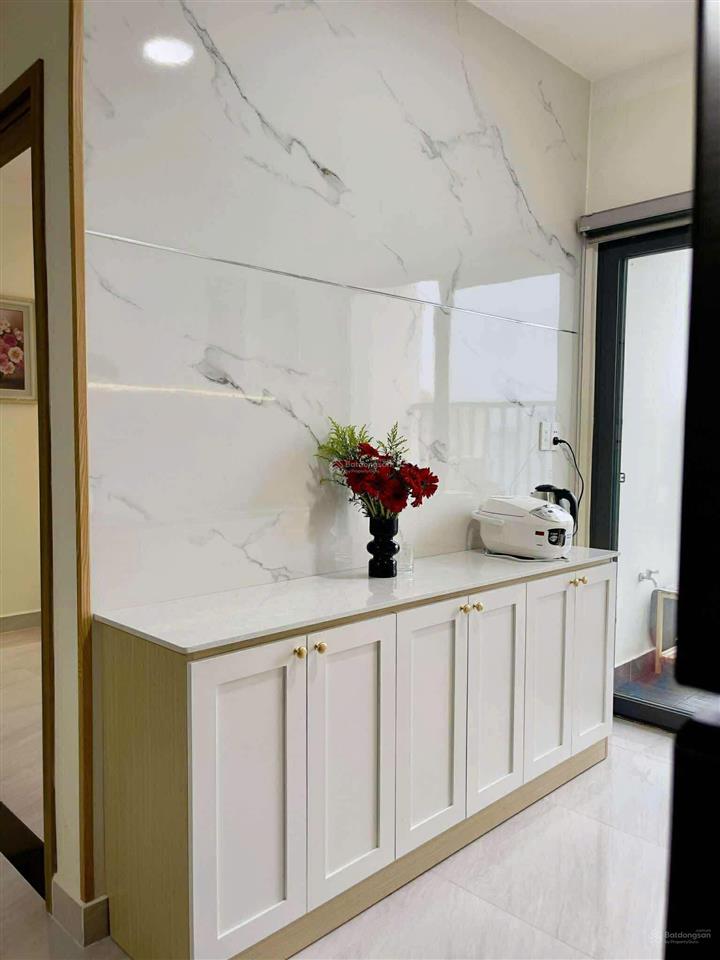 Cần bán gấp căn 64m2 thiết kế 2pn, đầy đủ nội thất như hình stown
