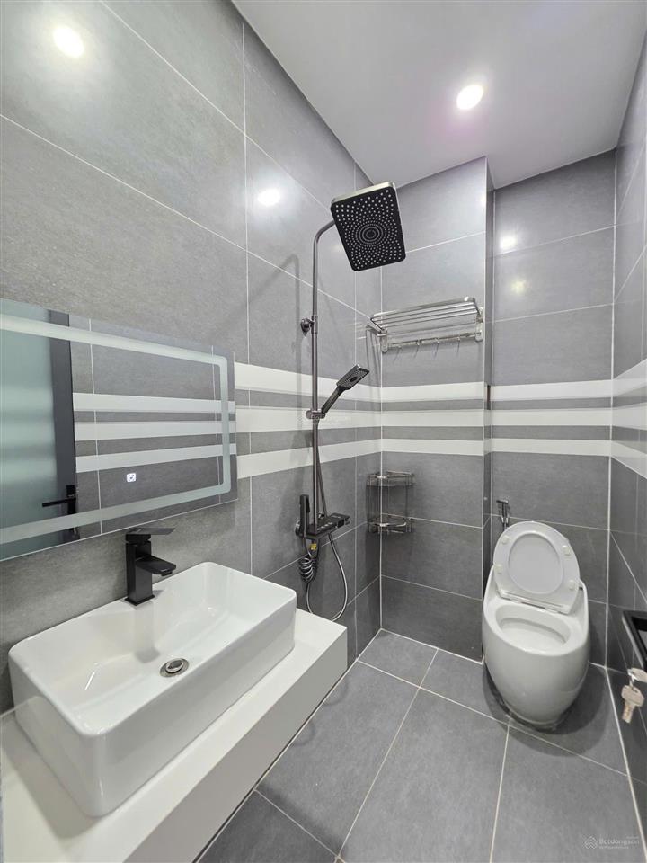Bán nhà 3 tầng gần vòng xoay an phú, bình chuẩn, tphcm, sổ hồng hoàn công, full nội thất
