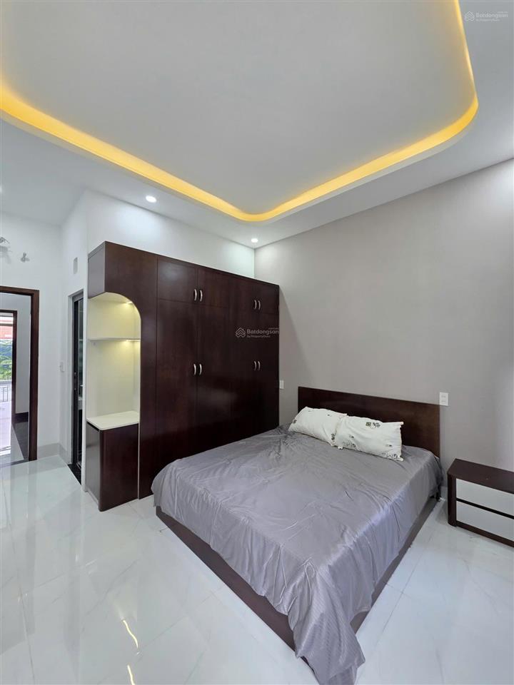 Bán nhà 3 tầng gần vòng xoay an phú, bình chuẩn, tphcm, sổ hồng hoàn công, full nội thất