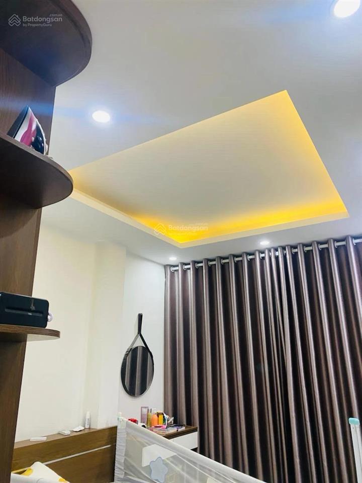 Nhà mới mặt phố yên bình, văn quán, kinh doanh, ô tô tránh đỗ diện tích 35m, 5 tầng