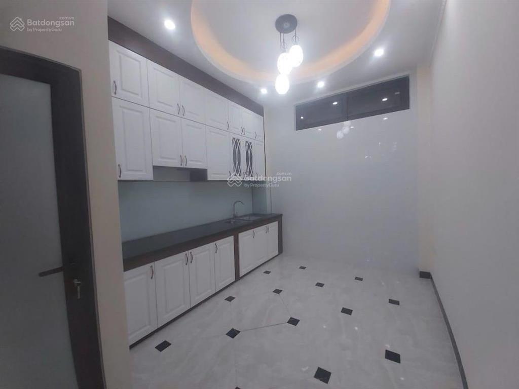 Nhà mới phúc thành  hà đông (gần cầu mai lĩnh) dt 42m, 5 tầng, ô tô đỗ cửa, gần đường ql6 đang làm