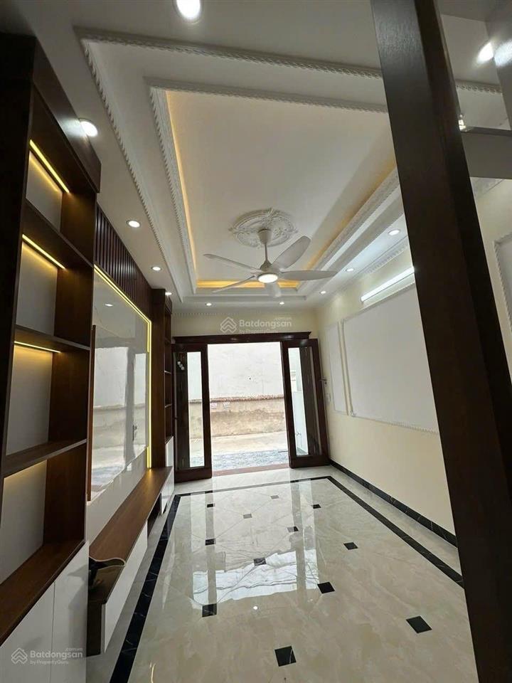 Nhà mới phúc thành  hà đông (gần cầu mai lĩnh) dt 42m, 5 tầng, ô tô đỗ cửa, gần đường ql6 đang làm