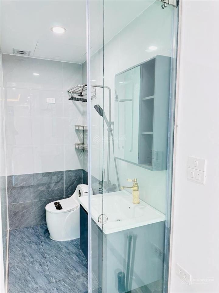 Nhà đẹp nguyễn văn trỗi, hà đông, dt 43,5m, 5 tầng, mt4, thang máy, ô tô đỗ cửa!