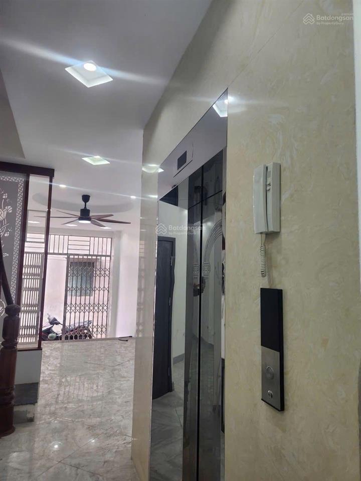 Bán nhà đa sỹ  hà đông  5 tầng  52m2  lô góc  thang máy  giá 8tỷ
