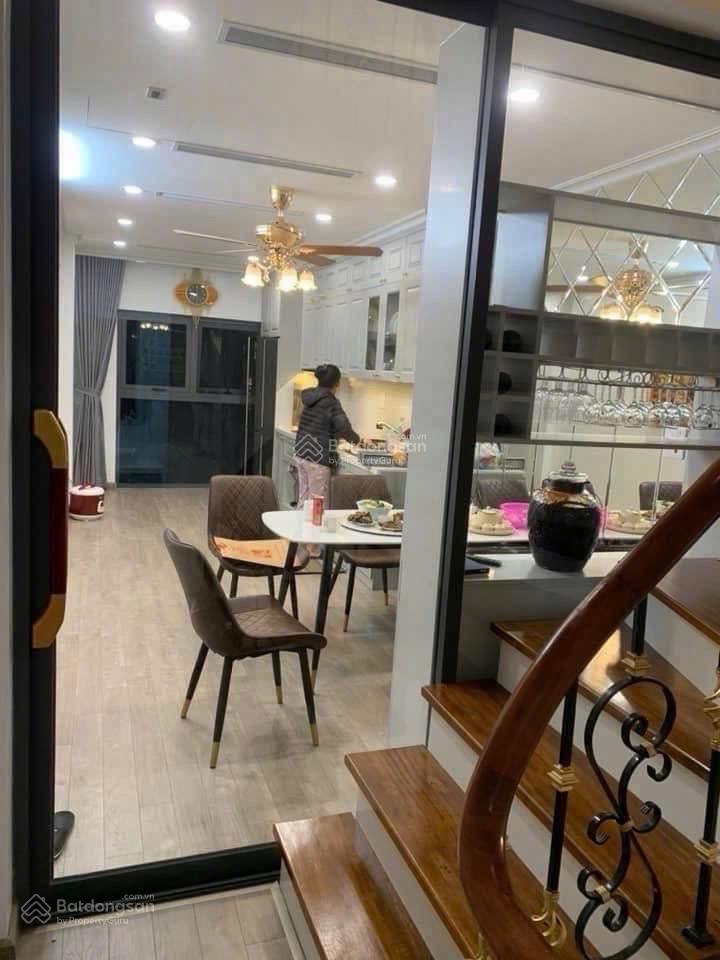Nhà đẹp chiến thắng  văn quán  hà đông  6 tầng  vỉa hè, ô tô đỗ cửa, kinh doanh