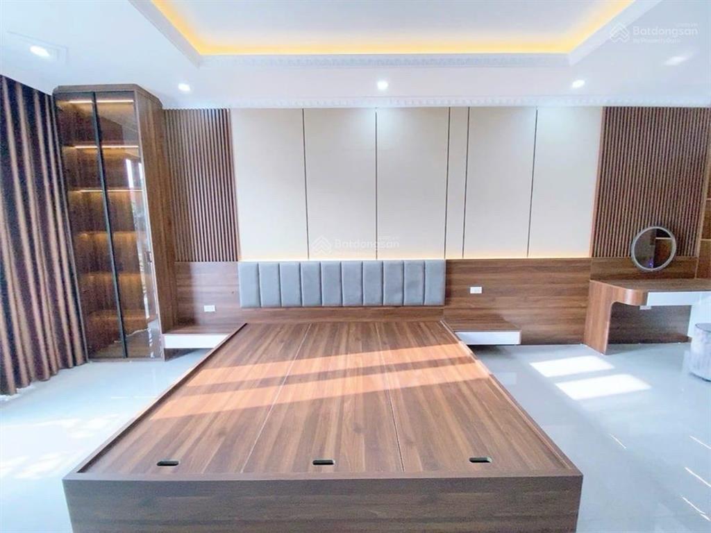 Nhà mới đẹp  phan đình giót  hà đông  dt46m  5 tầng  thang máy  ô tô vào nhà