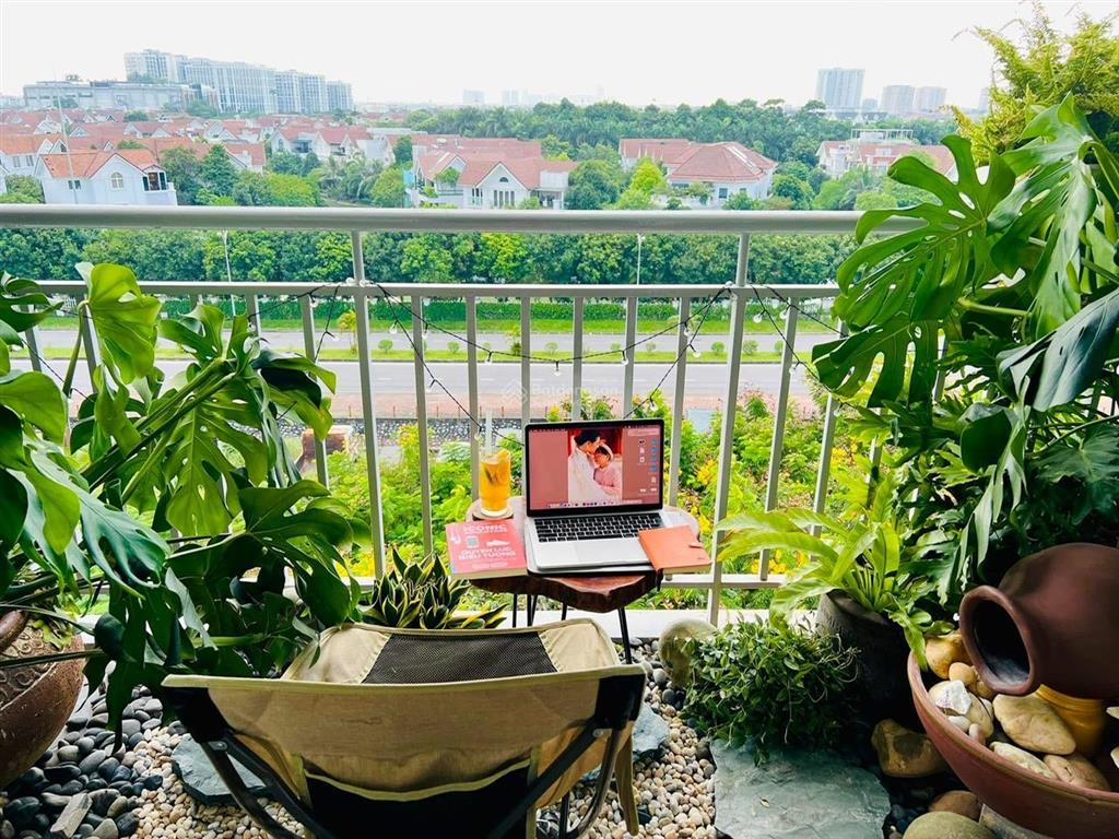 Bán căn hộ chung cư ct18 kđt việt hưng!!