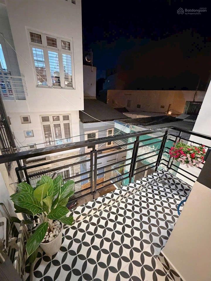 Nhà đẹp hưng phú p8 q8  5 tầng btct (50m2)  cách mt vài bước chân  giá 7.8 tỷ tl tốt