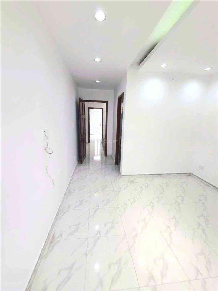 Nhà đẹp ngay chợ phạm thế hiển 3 tầng đúc btct 4pn  shr hoàn công đầy đủ, 6.85 tỷ tl