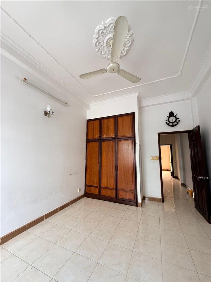 Chủ giảm 300tr!!! gấp bán nhà bình đông  4 tầng btct 5 phòng ngủ  4 x 16  giá tốt còn tl
