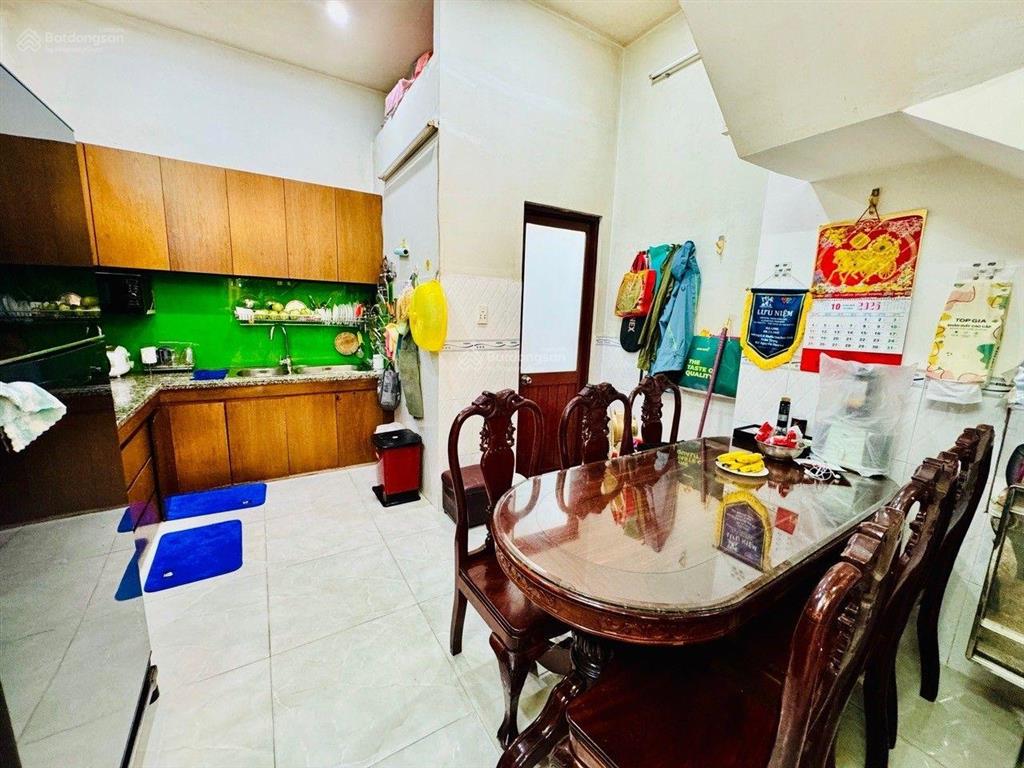 Chủ giảm 300tr!!! gấp bán nhà bình đông  4 tầng btct 5 phòng ngủ  4 x 16  giá tốt còn tl