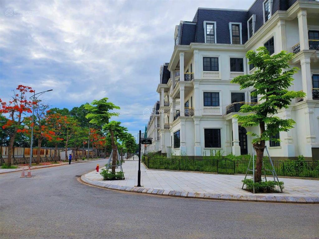 Bán gấp biệt thự song lập jade square phạm văn đồng 180m2  43 tỷ