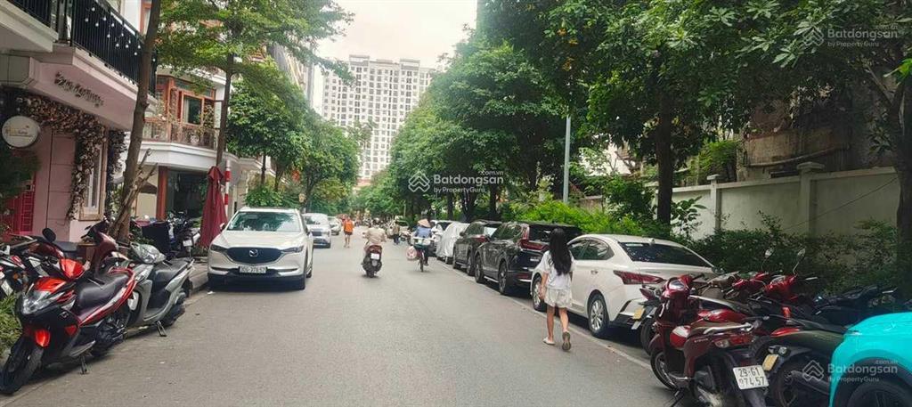 Bán gấp căn liền kề shophouse a10 nguyễn chánh kinh doanh sầm uất 75m2  34 tỷ  0915 568 ***