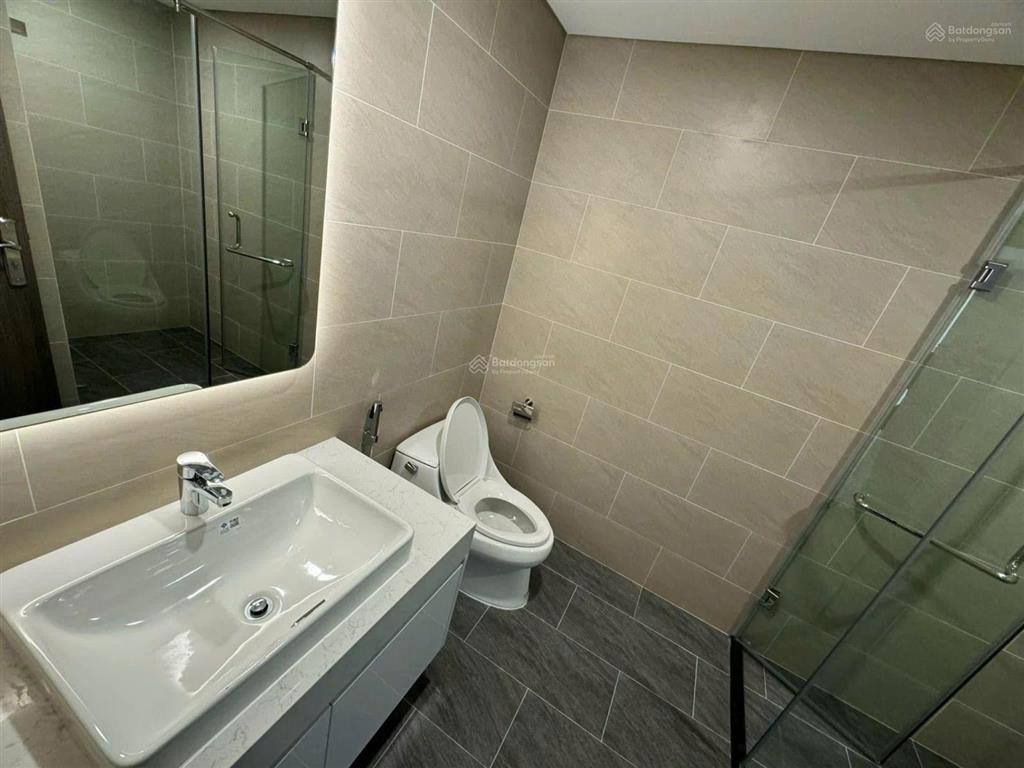Cần tiền bán gấp căn 3 phòng ngủ view hồ tây dt 106m² tòa n01t7 han jardin, giá 18.2 tỷ