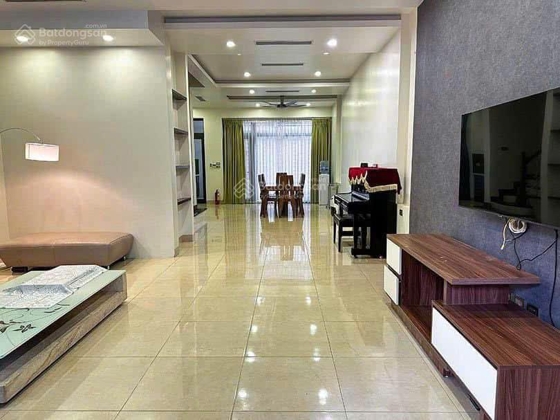 Mới ra  chủ nhà cần tiền bán gấp căn liền kề khu k ciputra, giá đầu tư