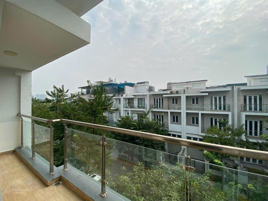 Mới ra  chủ nhà cần tiền bán gấp căn liền kề khu k ciputra, giá đầu tư