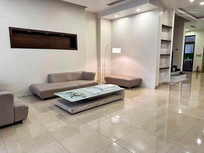Mới ra  chủ nhà cần tiền bán gấp căn liền kề khu k ciputra, giá đầu tư
