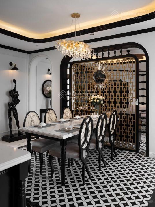 Mới ra căn liền kề góc mặt vườn hoa 90m2  48 tỷ.  0915 568 ***