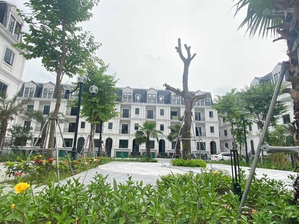 Cần bán gấp suất ngoại giao căn liền kề góc 197m2 dự án jade square phạm văn đồng giá 255tr/m2