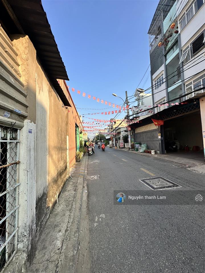 Bán căn nhà vừa ở vừa kinh doanh công ty dtsd 1000m2 ngay ht6  nguyễn ảnh thủ tân thới hiệp q12