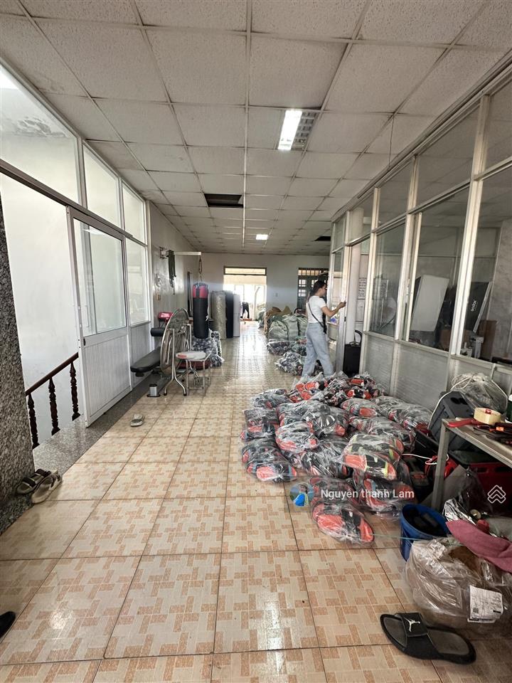 Bán căn nhà vừa ở vừa kinh doanh công ty dtsd 1000m2 ngay ht6  nguyễn ảnh thủ tân thới hiệp q12