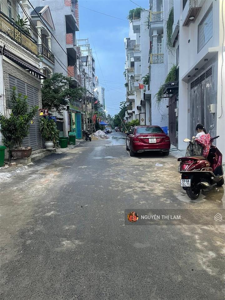 Chủ giảm mạnh bán nhanh căn nhà ngay khu vphố vip trần quang cơ  quận 12