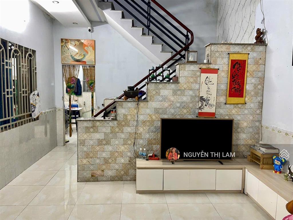 Bán nhà 2/ hiệp thành 17 gần bến xe buýt hiệp thành, ngang gần 6m, giá nhỉnh 4 tỷ