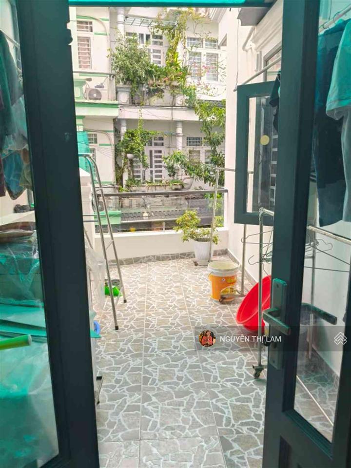 Hẻm 8m xe hơi 7 chỗ ngủ trong nhà ngang lớn phòng khách rộng shr chính chủ