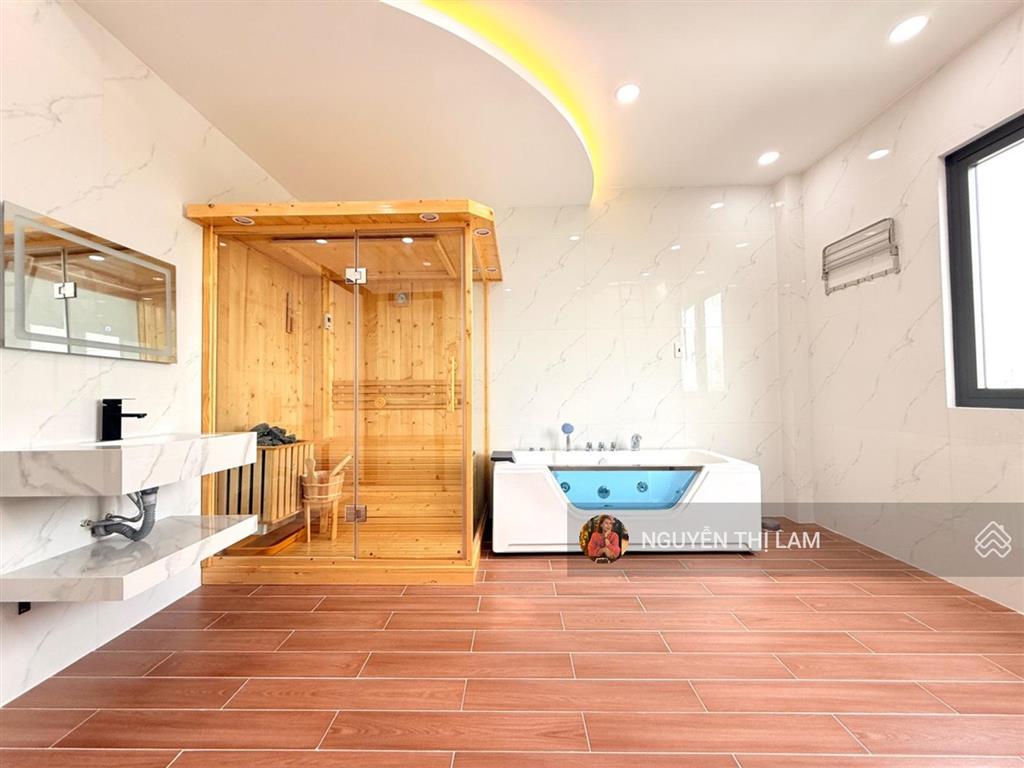 Hàng ngộp thạnh xuân 25 nhà đẹp, đường 8m, chỉ 5,7 tỷ!