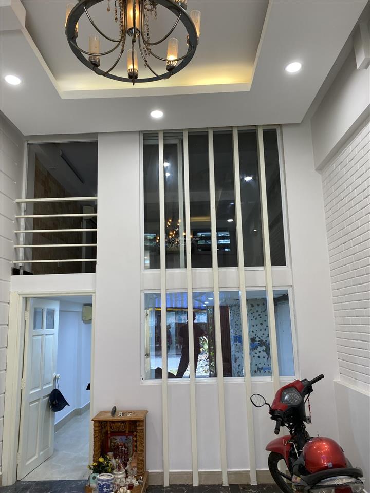 Bán shophouse chung cư lê thị riêng khu kinh doanh sầm uất(3,7x18,5m lửng đúc ) vỉa hè 3m, sổ hồng