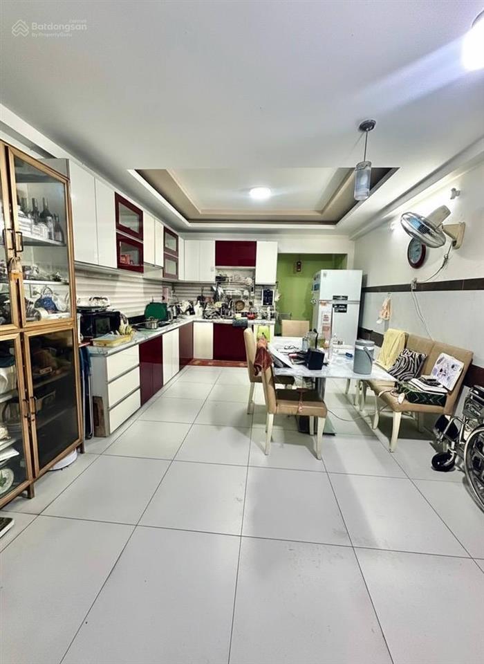 Bán nhà ở đẹp sd 63m2, 4 tầng, p15 ngay phan huy ích vài bước chân, ô tô thông khắp ngả