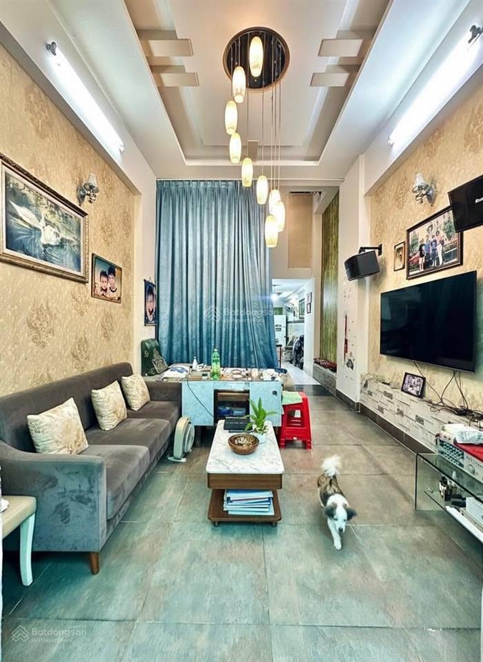 Bán nhà ở đẹp sd 63m2, 4 tầng, p15 ngay phan huy ích vài bước chân, ô tô thông khắp ngả