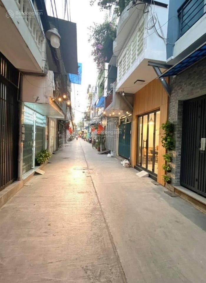 Bán nhà ở đẹp sd 63m2, 4 tầng, p15 ngay phan huy ích vài bước chân, ô tô thông khắp ngả