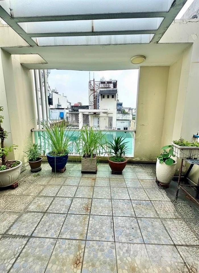 Bán nhà ở đẹp sd 63m2, 4 tầng, p15 ngay phan huy ích vài bước chân, ô tô thông khắp ngả