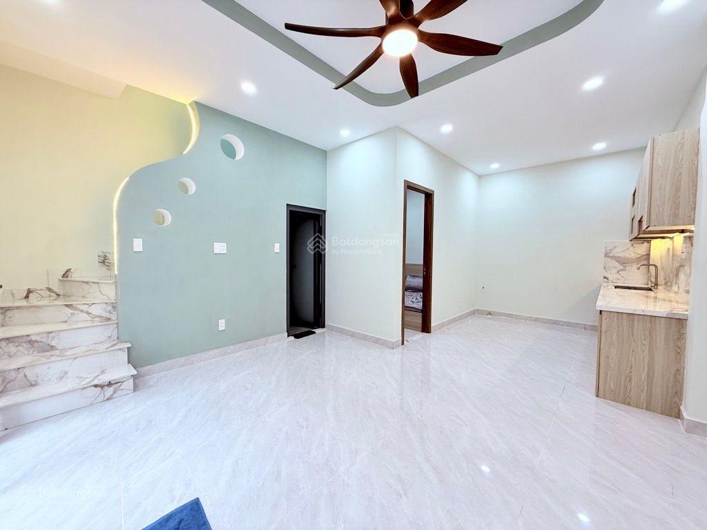 Bán nhà đẹp phường 15, 40m2, sát trường chinh kề sân bay vài phút