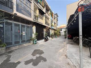 Chính chủ nhà 3 tầng ngay vạn phúc city, ngay bờ sông mát mẻ