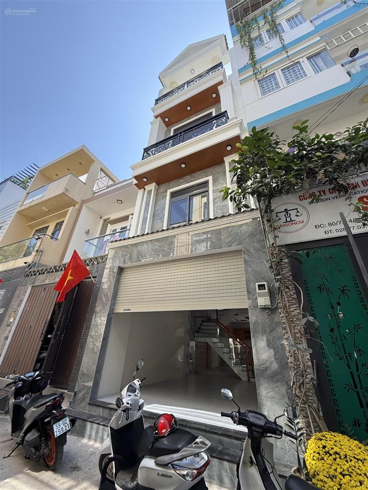 Chính chủ nhà 4 tầng ngay khu biệt thự bờ sông vạn phúc city, trường cấp 3 hiệp bình phước