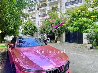 Khu nhà phố 100 căn đường 8  20m ngay chợ bình triệu, đại học luật