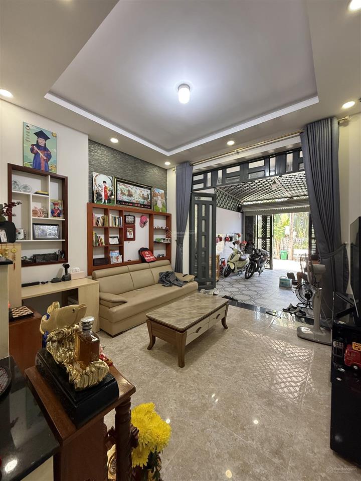 Nhà 3 tầng 63.7m2 đất sân ô tô, ngay khu hồng long, phở huỳnh trâm