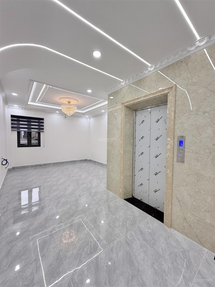 Nhà 5 tầng mtkd có thang máy ngay vạn phúc city, cc urban green.