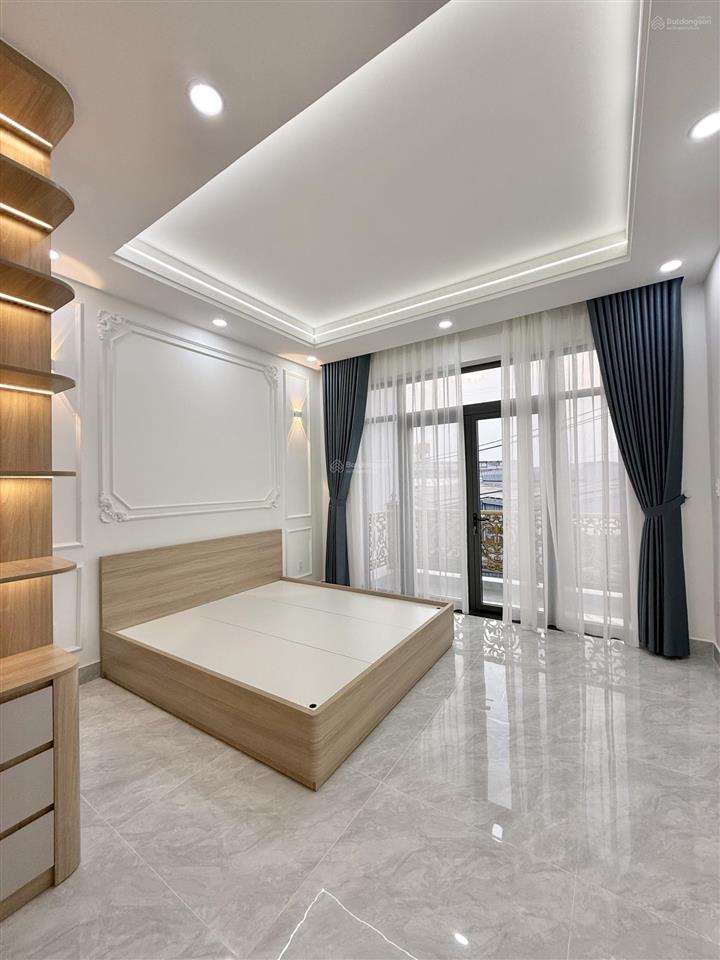 Nhà 5 tầng mtkd có thang máy ngay vạn phúc city, cc urban green.