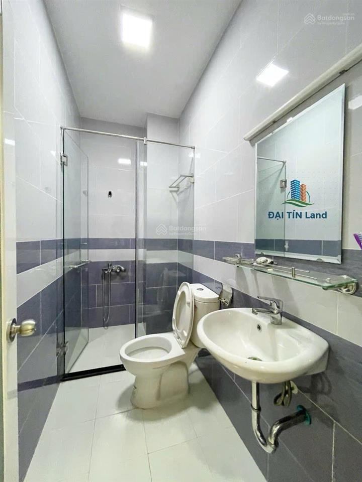 Khu nhà phố 100 căn đường 8  20m ngay chợ bình triệu, đại học luật