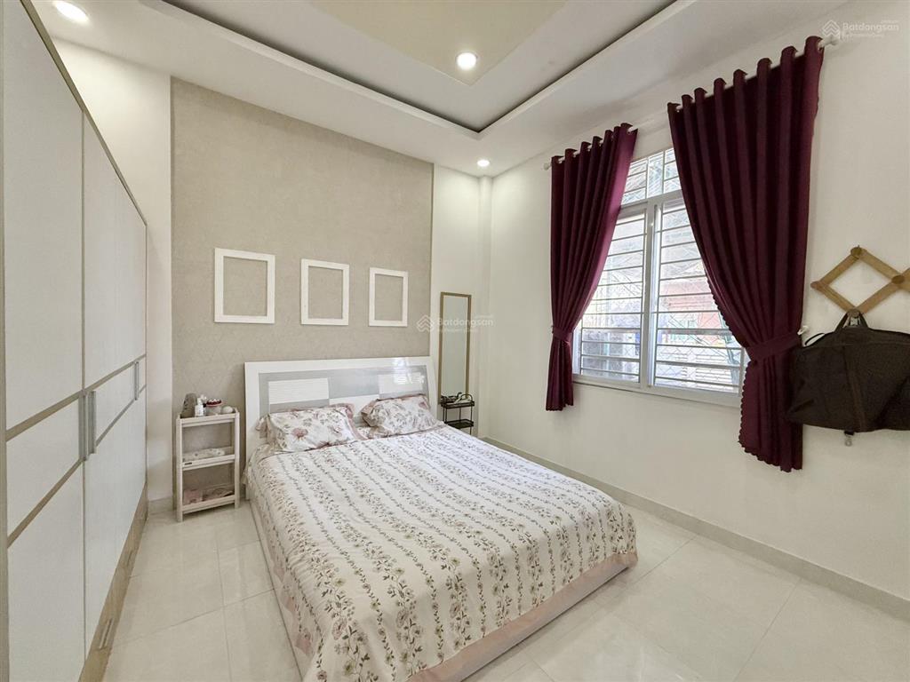 Chính chủ hh 2% nhà 3 tầng gần sông sg, vạn phúc city, để lại nội thất