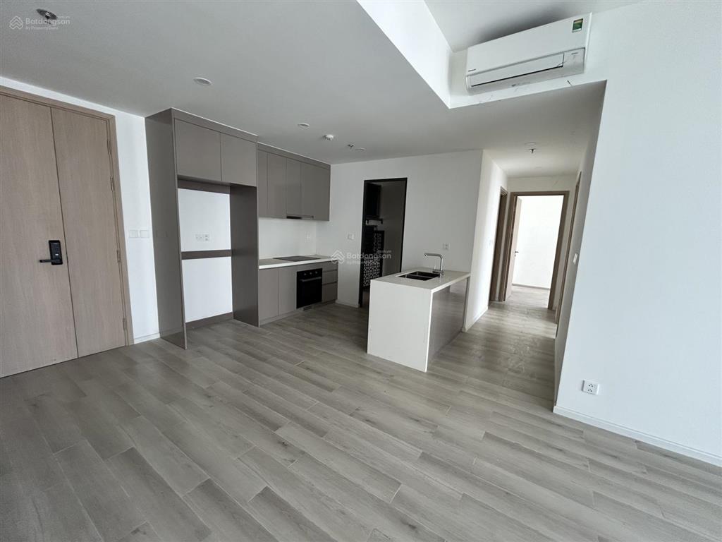 Masteri toà a căn góc view hồ bơi nhà mới 100%