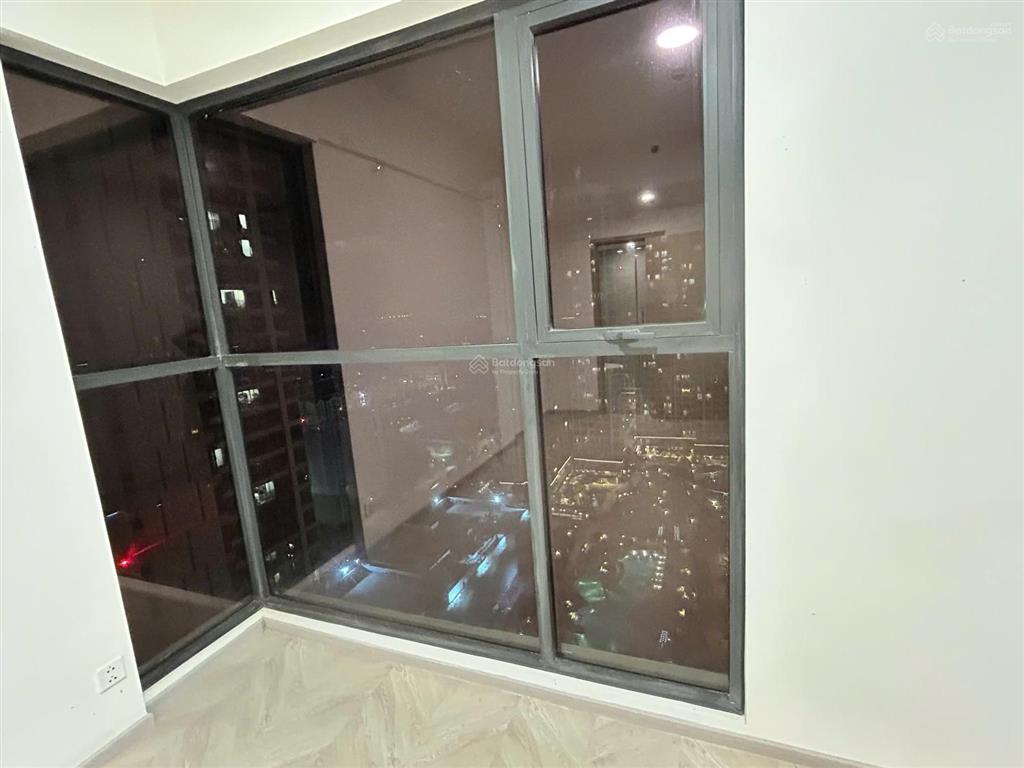 Masteri tòa a căn góc view hồ bơi nhà mới 100%