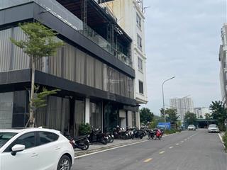 Cần bán nhanh ô góc 10 lk 411 khu đa giác 4. giá 90tr/m2, hướng đb. dt 88m2/ ô 0913 129 ***