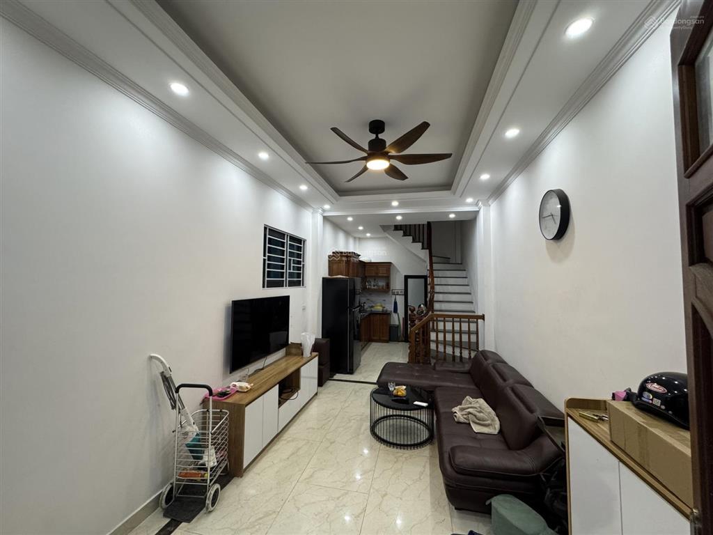 Bán gấp căn góc sát bưu điện hà đông  cầu am  vạn phúc, nhà 5 tầng 31m2 mt 3.3m