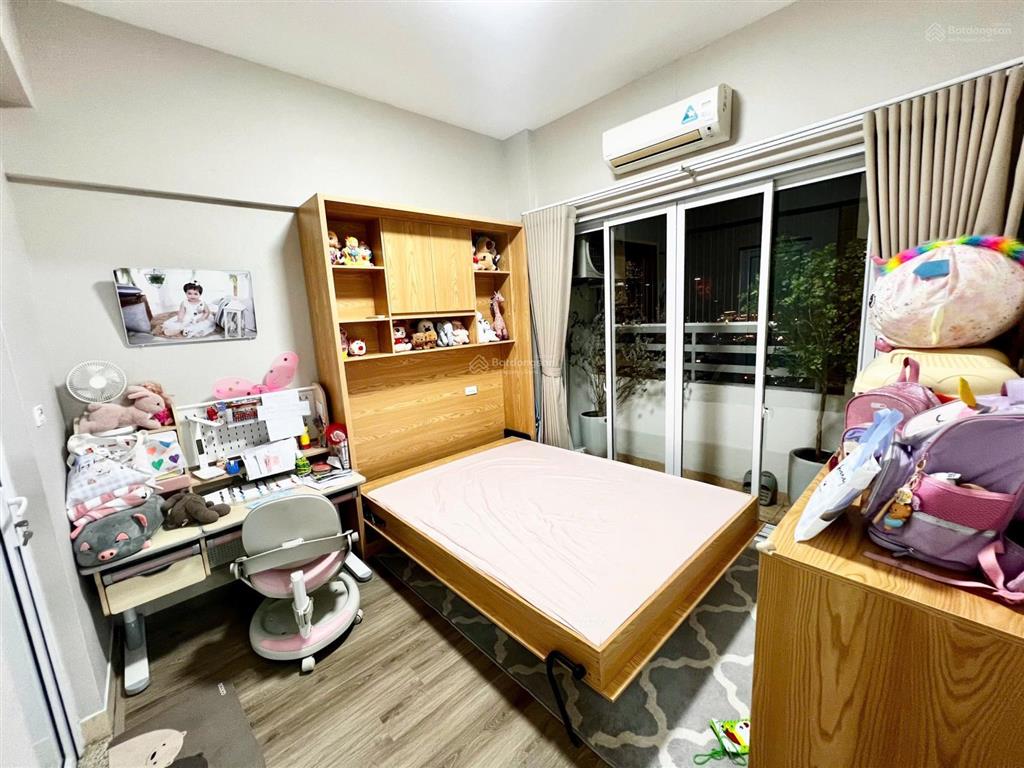 Chính chủ bán gấp chung cư toà n03  t8 ngoại giao đoàn, bắc từ liêm, dt 75m2 2pn 2vs full nội thất