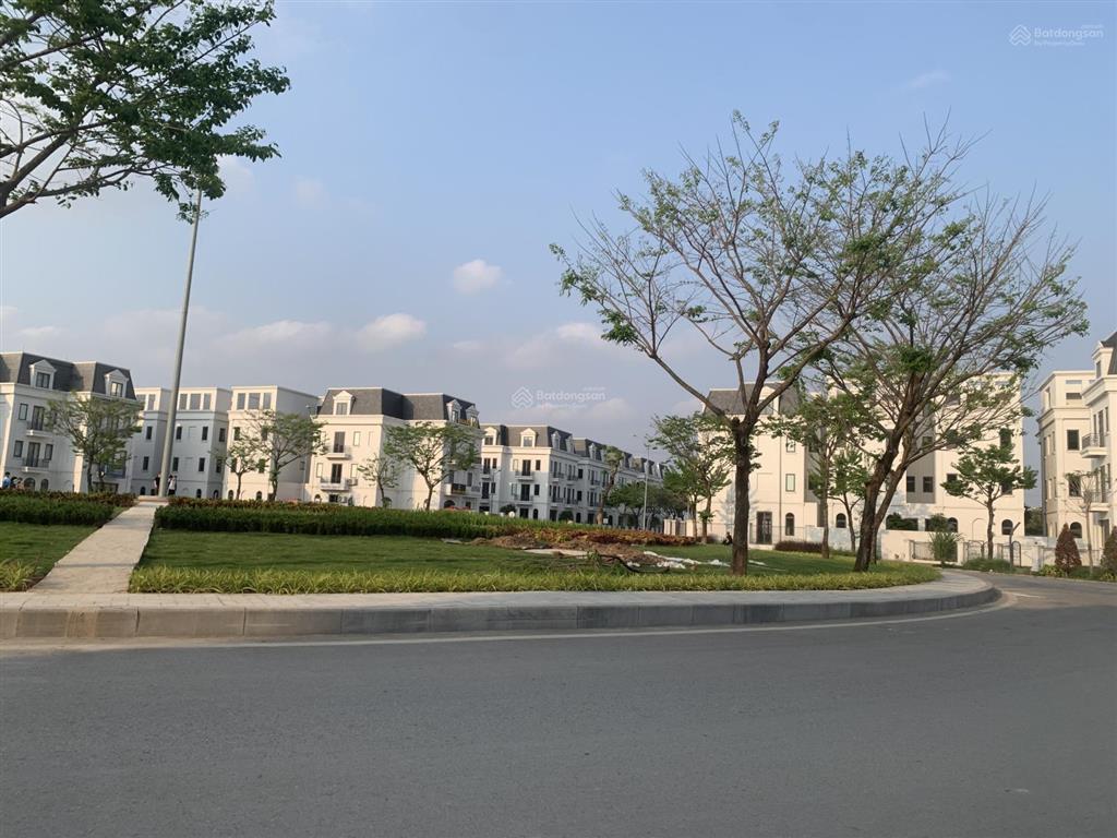 Bán gấp siêu phẩm biệt thự solasta mansion, trục kinh doanh đỉnh, 4 tầng x 170m2, giá cực tốt