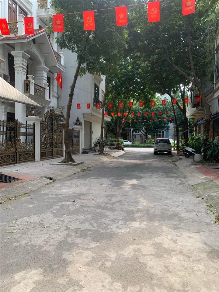 Bán đất phân lô dịch vụ kđt dương nội 50m2 mt 5m, nằm ngay trước cửa tttm aeon mall kinh doanh đẹp